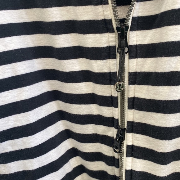 Lululemon baggy hoodie - Picture 6 of 6